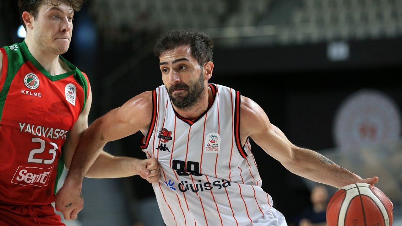 Manisa Basket Divissa, Semt77 Yalovaspor'u 107-89 Mağlup Etti