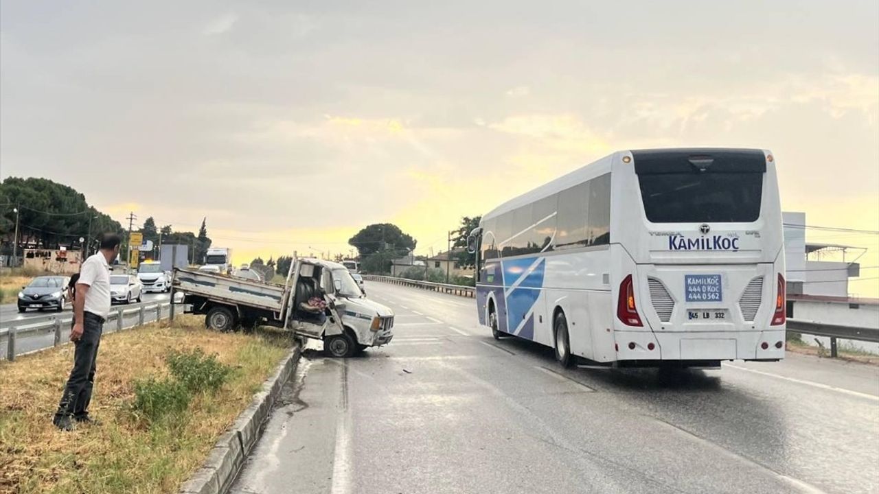 Manisa Salihli'de Trafik Kazası: Bir Kişi Hayatını Kaybetti