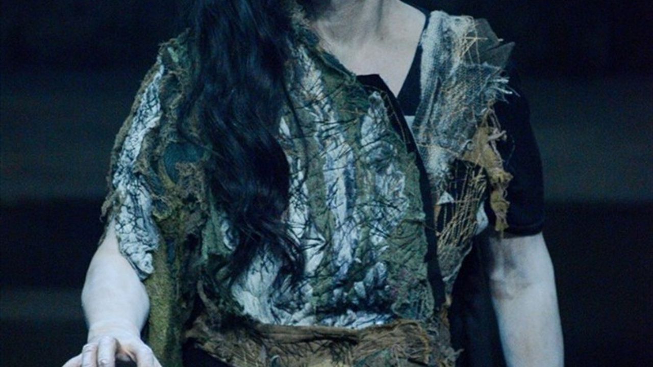 Medea Material Oyunu St. Petersburg'da Sahnelenecek