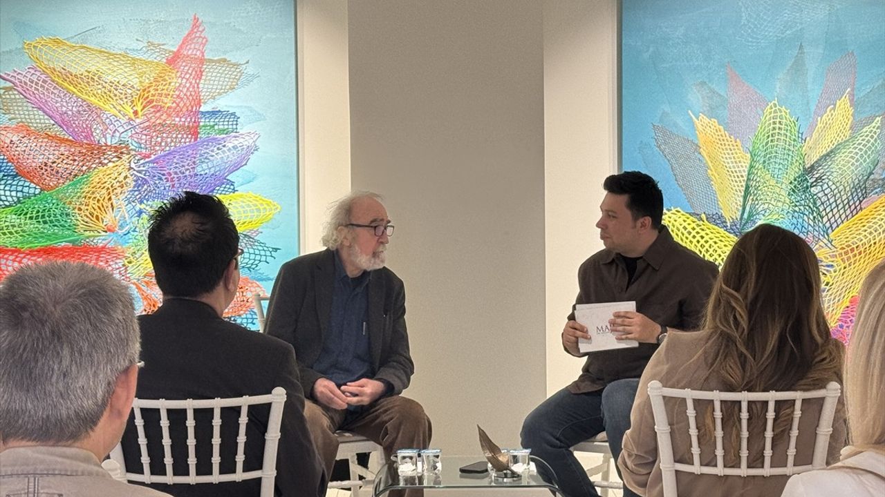 Mehmet Güreli, MAJİ Art Gallery'de 'Galeride Karşılaşmalar' Programına Konuk Oldu