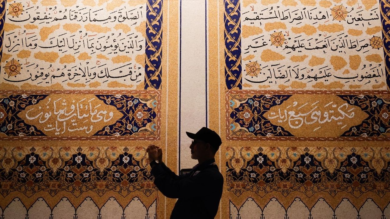 Mekke'deki Basın Mensupları Müzeleri Ziyaret Etti