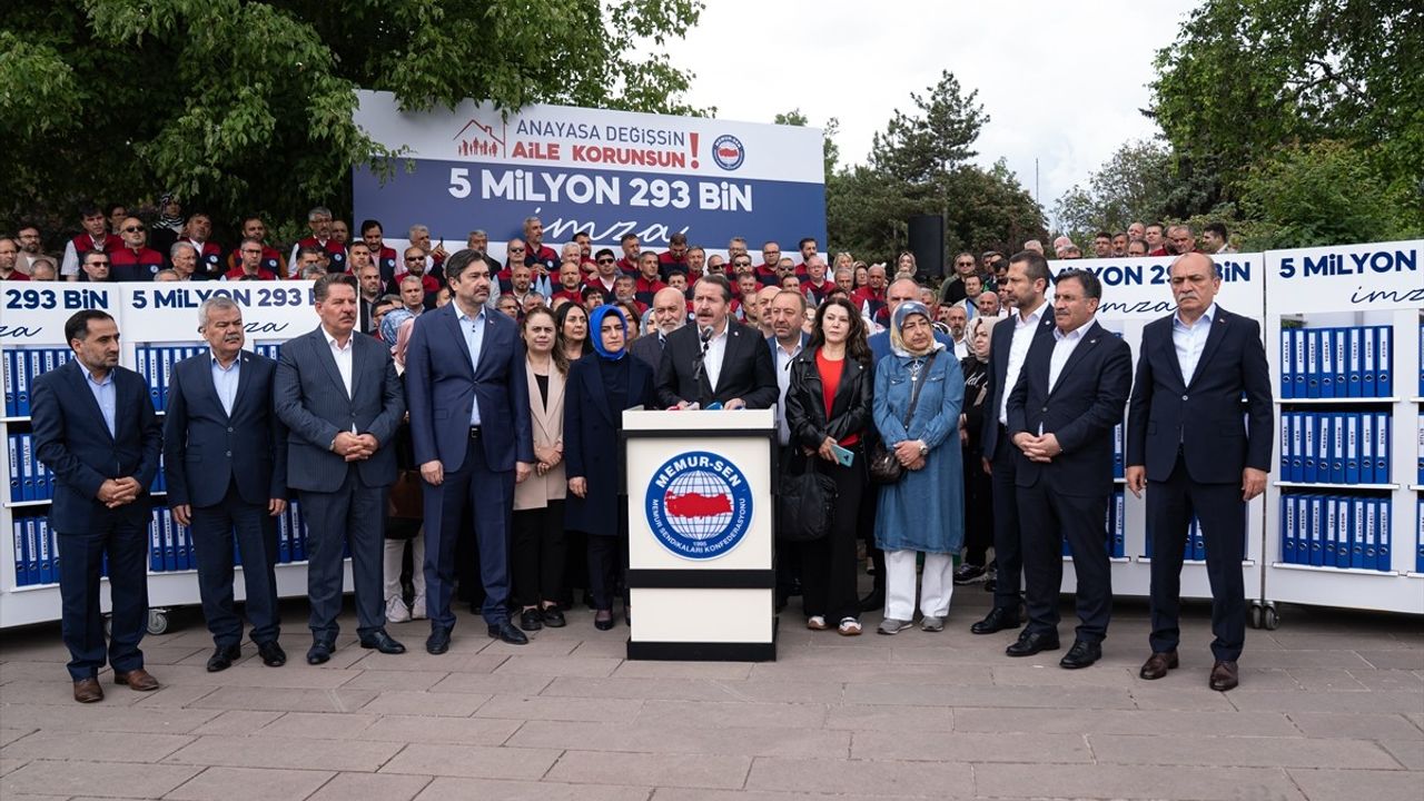 Memur-Sen Genel Başkanı Yalçın'dan Kılık Kıyafet Özgürlüğü İçin Anayasa Değişikliği Talebi