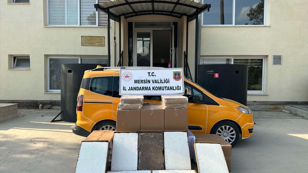Mersin'de 292 Bin Makaron ve 250 Kilogram Bandrolsüz Tütün Ele Ge geçirildi