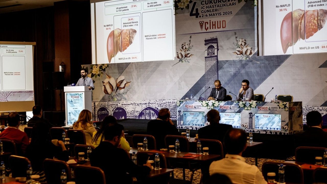 Mersin'de 4. Çukurova İç Hastalıkları Günleri Devam Ediyor