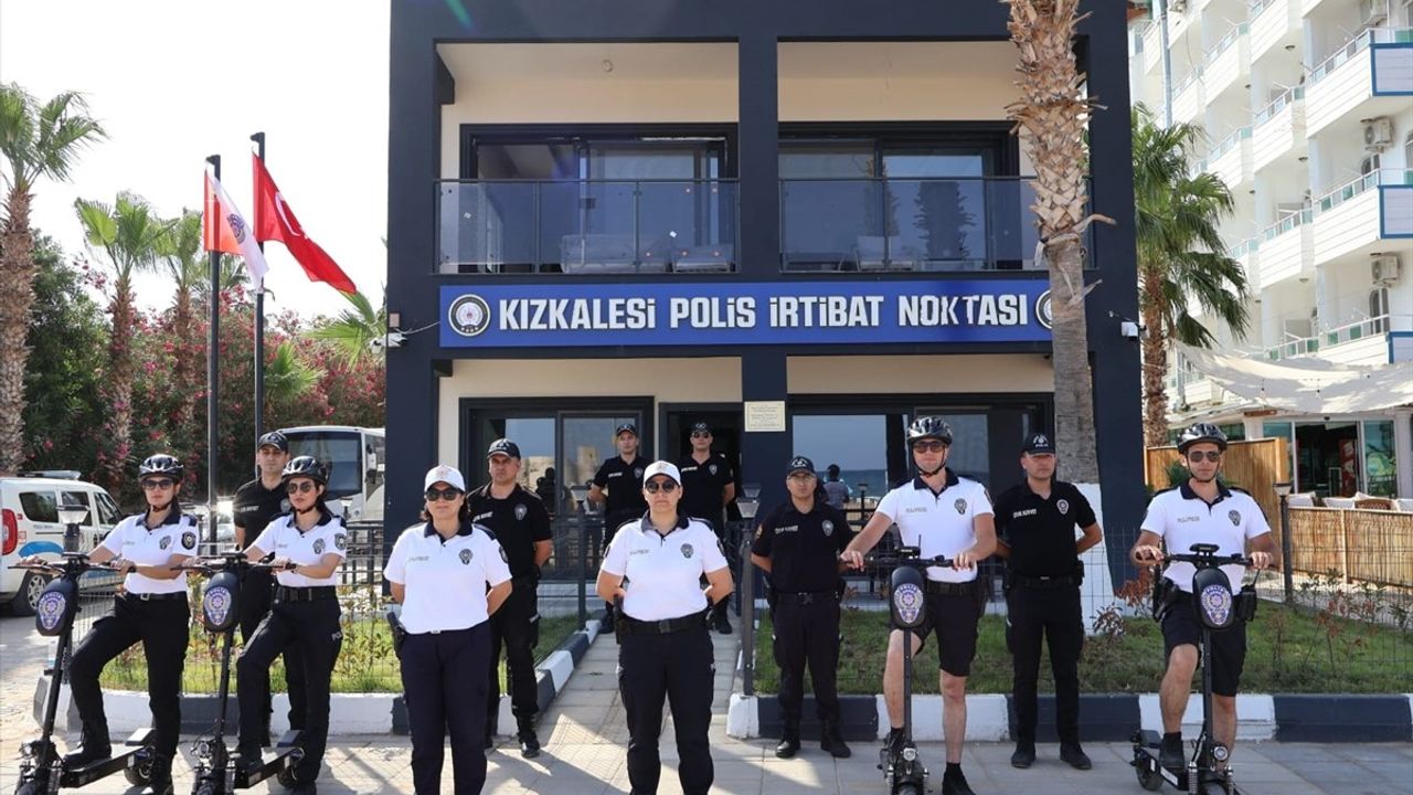 Mersin Kızkalesi'nde Polisler Yaz Sezonunda Elektrikli Skuterle Görev Alacak