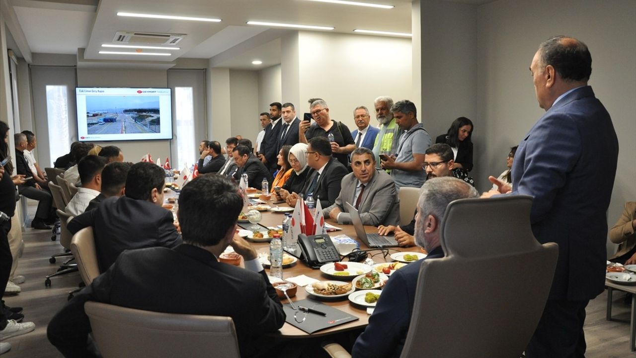 Mersin Milletvekili Nebati, Taşucu Limanı İnşaatını İnceledi