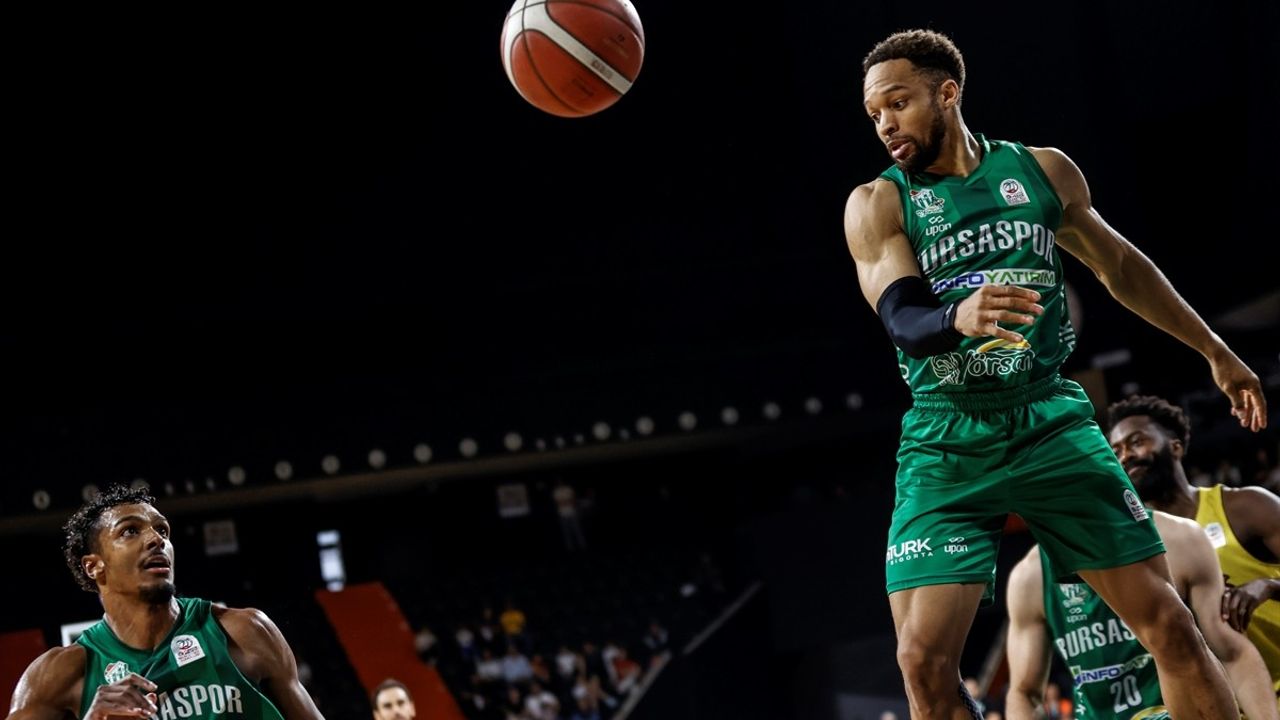 Mersin Spor, Bursaspor Yörsan'ı 89-82 Mağlup Etti
