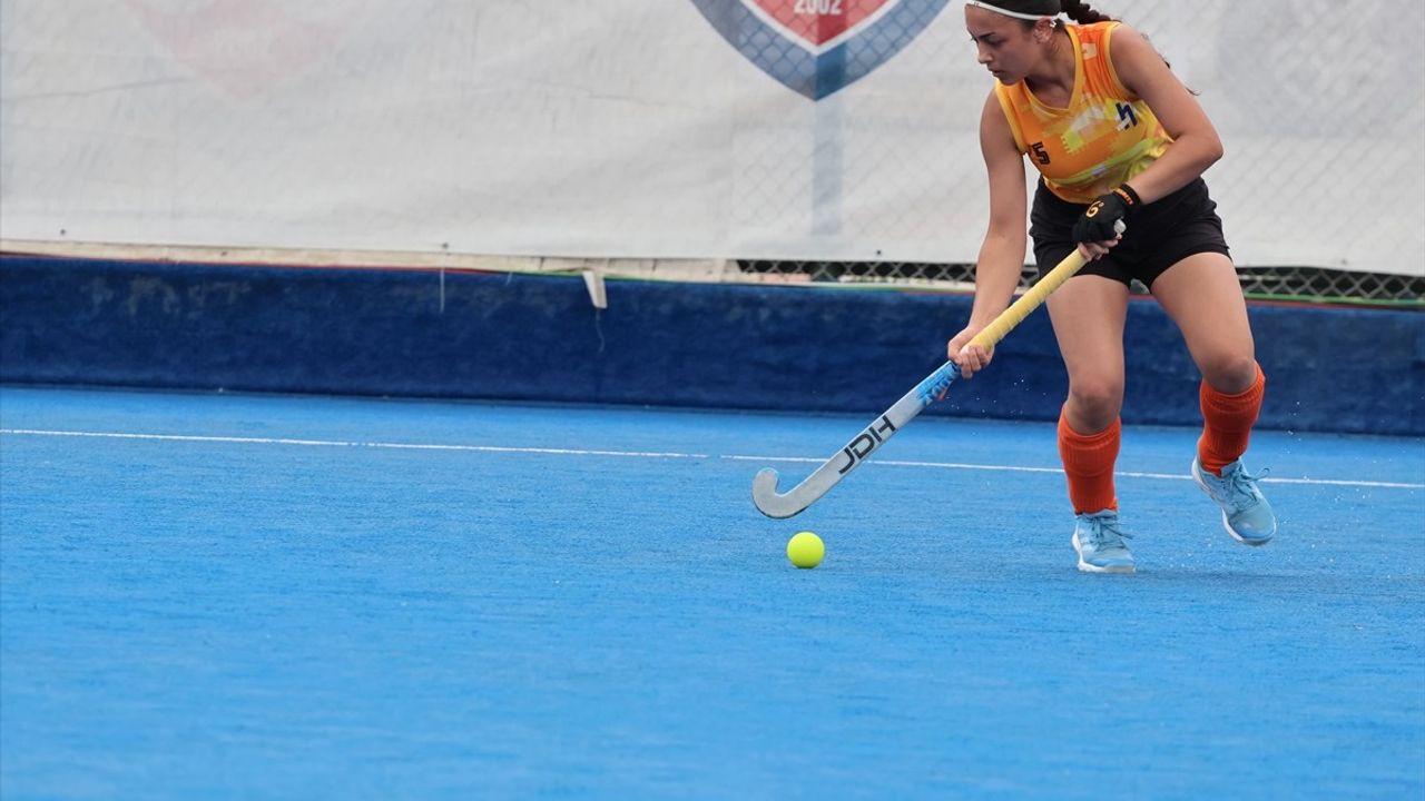 Metpack Alanya Yıldızları, Türkiye Açık Alan Hokeyi Kadınlar Süper Ligi'nde Finale Yükseldi