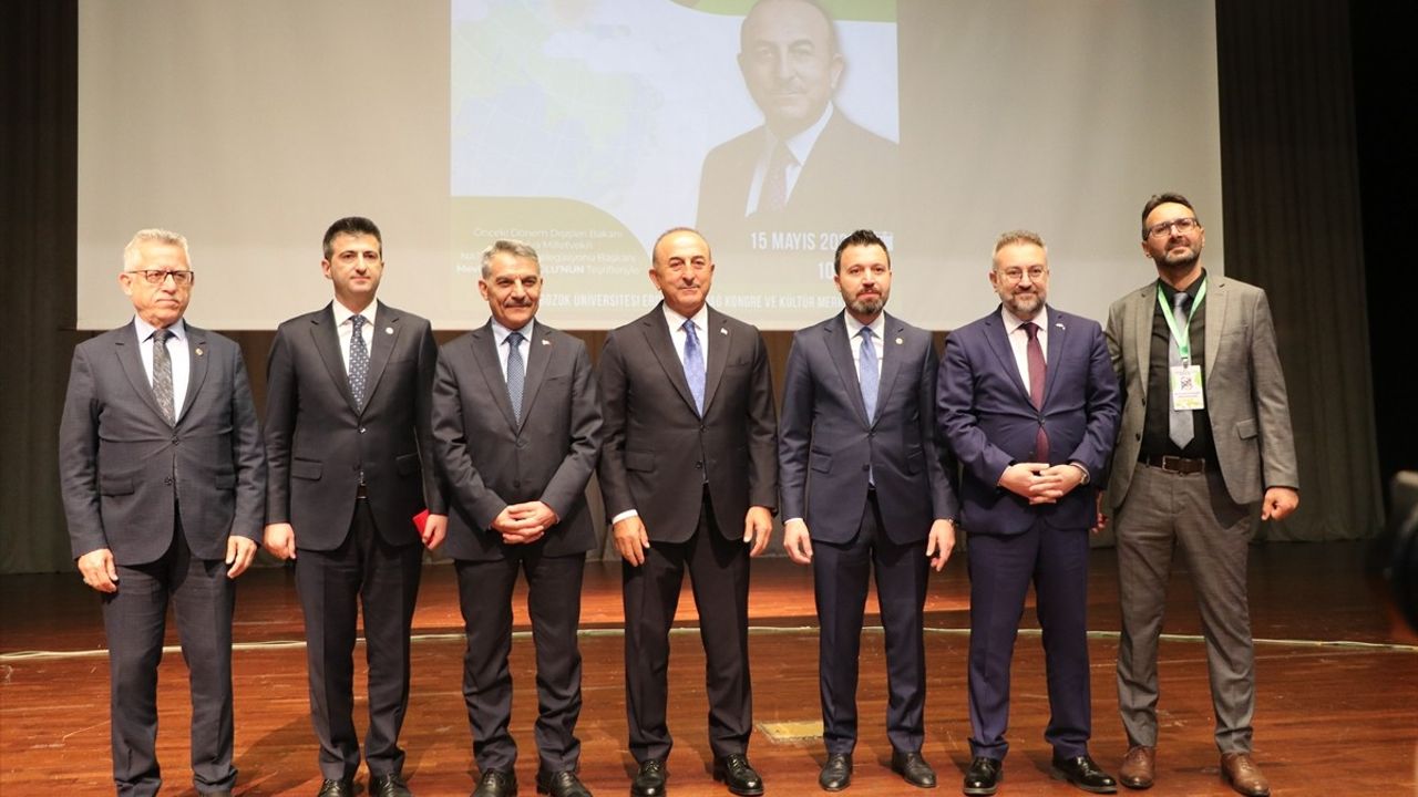 Mevlüt Çavuşoğlu, Yozgat'ta Diplomasi ve Sürdürülebilirlik Üzerine Konuştu