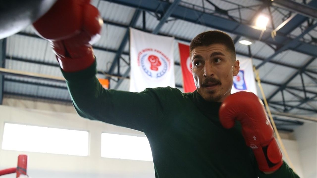 Milli Boksör Yunus Emre Taşkın’ın Çifte Kariyer Hedefi