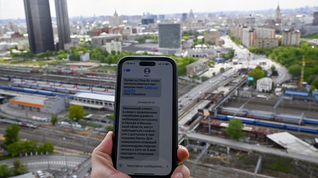 Moskova'da İHA Saldırıları Nedeniyle Mobil İnternet Kesintisi