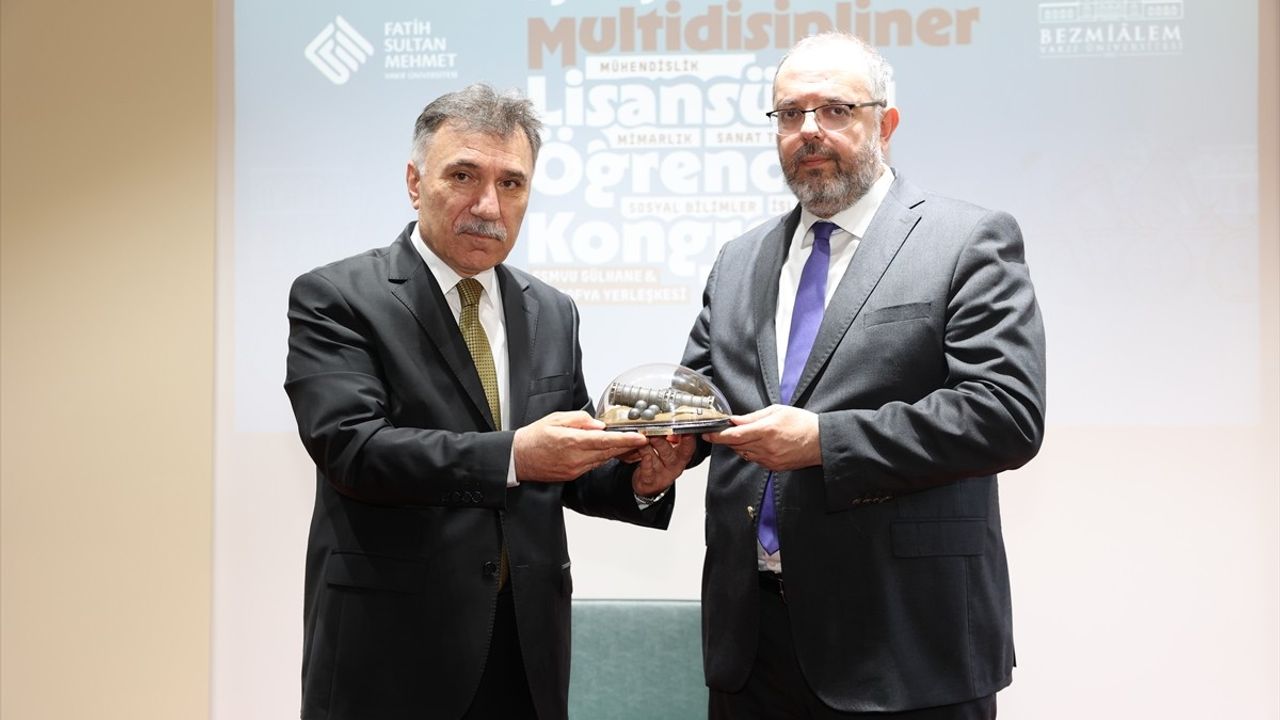 Multidisipliner Ayasofya Lisansüstü Öğrenci Kongresi Başladı