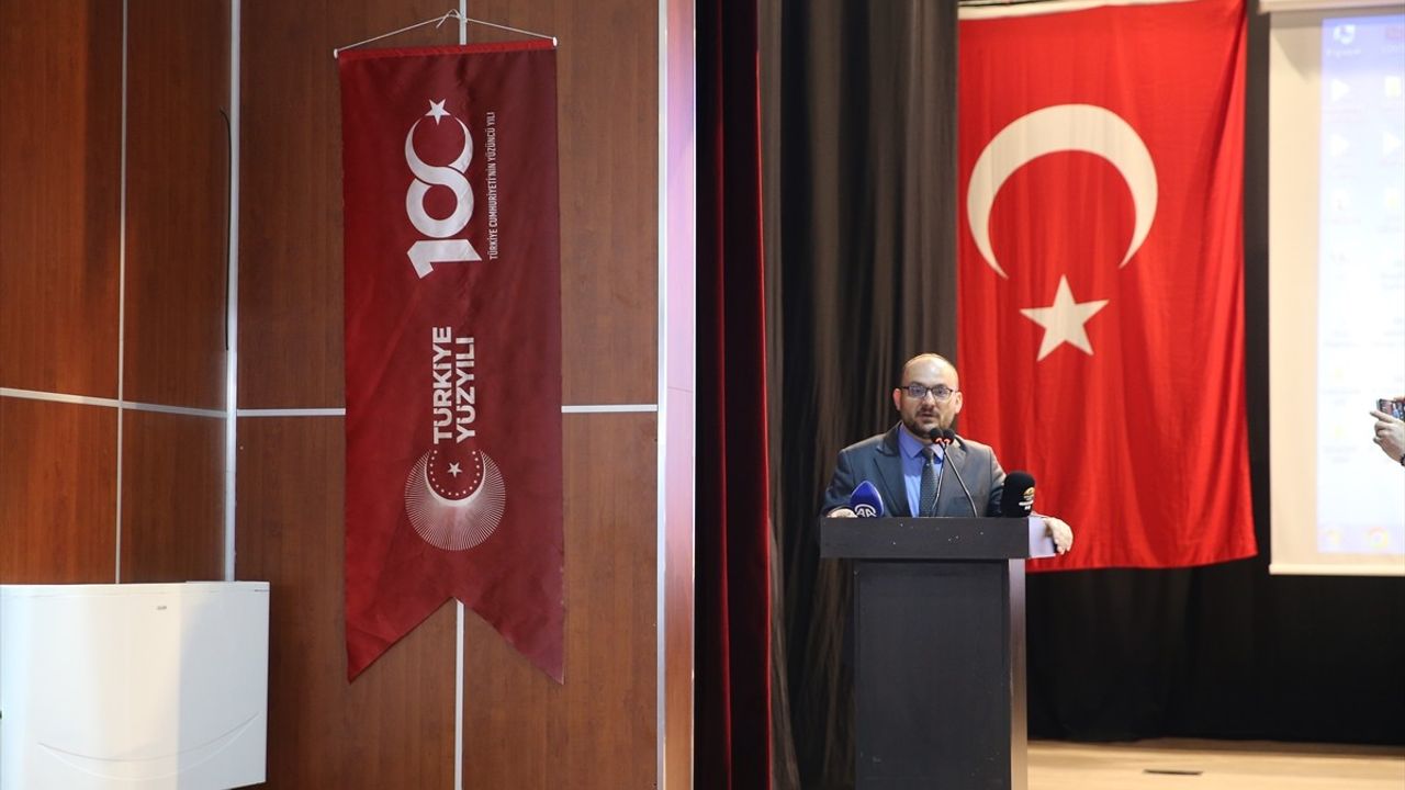 Muş'ta 'Tarih, Bilim ve Kültür Sempozyumu' Gerçekleştirildi