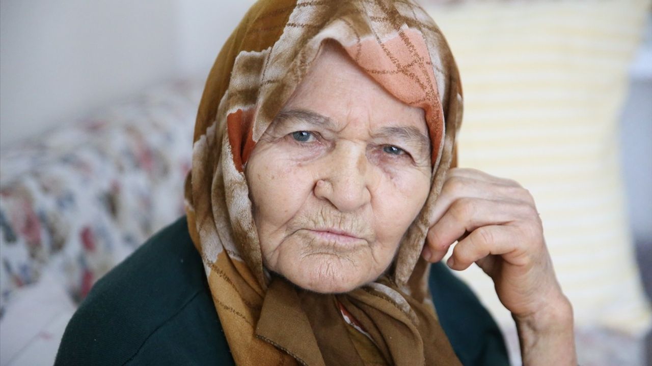 Ordu'da 110 Yaşındaki Hayriye Nineye Anneler Günü Hediyesi