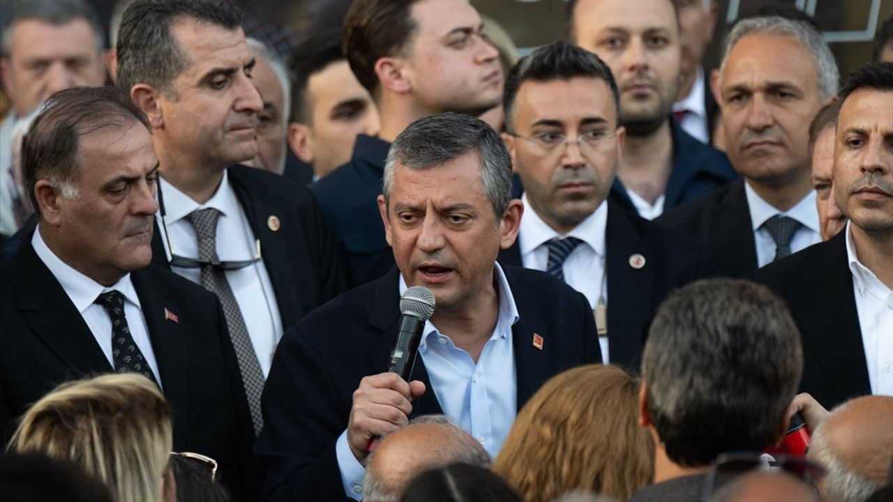 Özgür Özel: 'Cumhuriyet Halk Partisi'ni sindiremeyecekler'