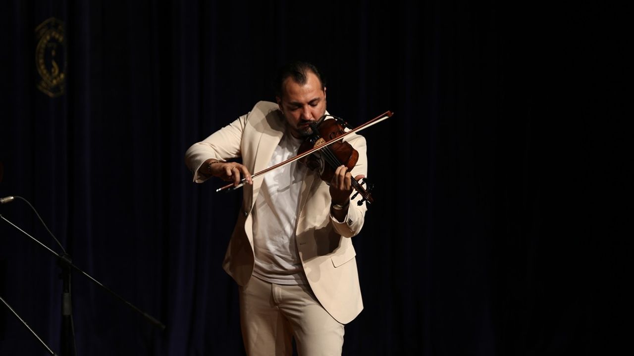 Piyanist İraz Yıldız, Hatay'ın İskenderun İlçesinde Konser Verdi