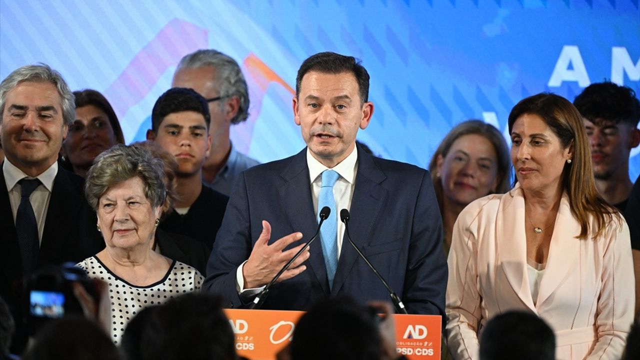 Portekiz Seçimlerinde Yeni Dönem: Başbakan Montenegro Azınlık Hükümete Yöneldi