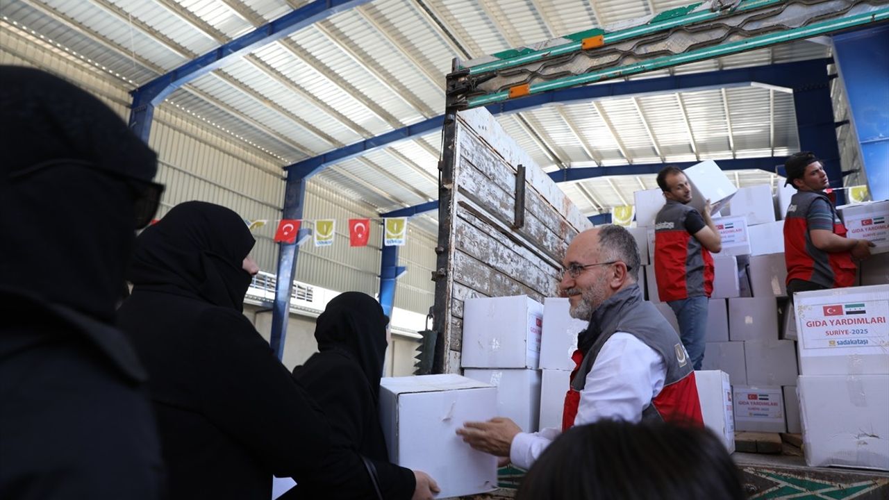 Sadakataşı Derneği, Şam'daki Savaş Mağdurlarına Yardımda Bulundu