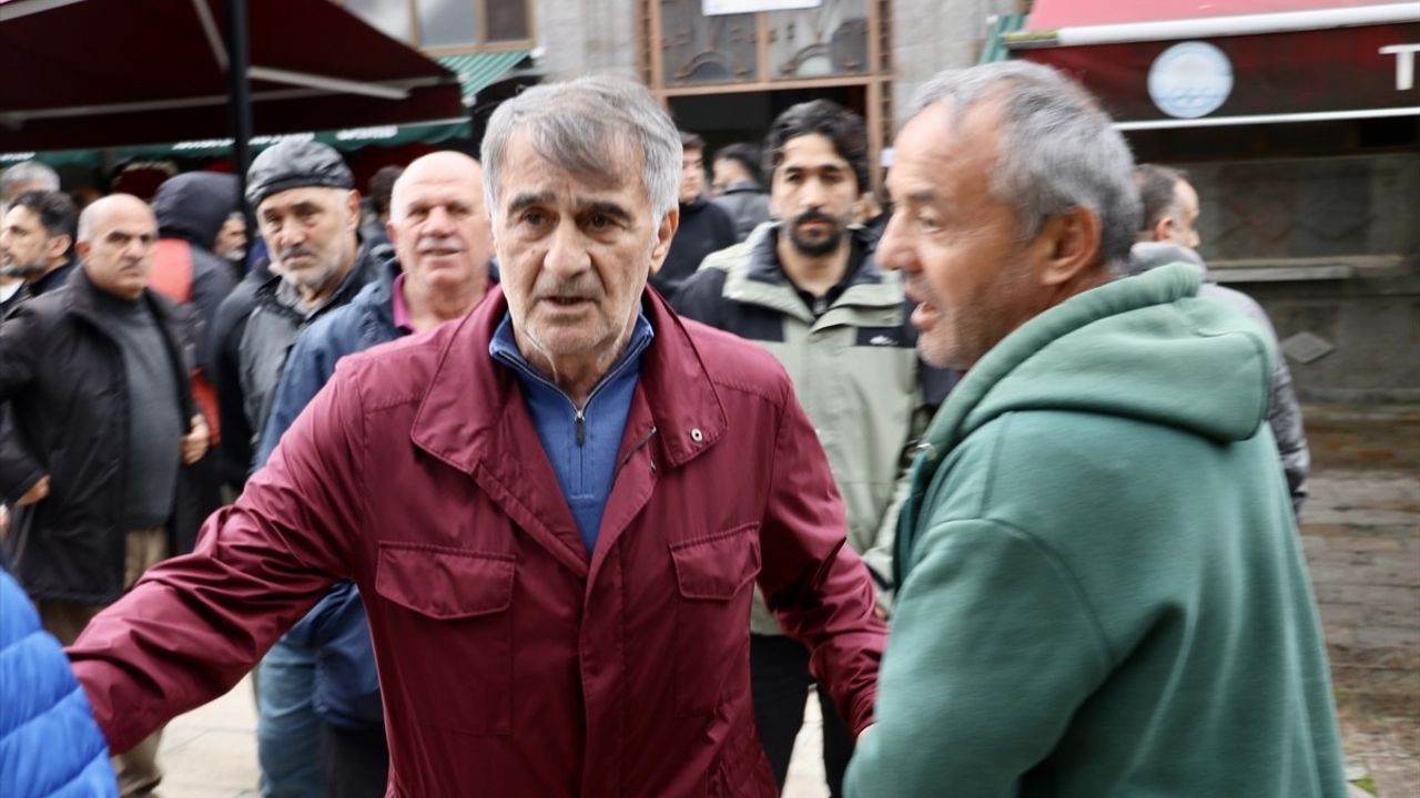 Sadi Tekelioğlu'nun Annsi Seher Tekelioğlu Son Yolculuğuna Uğurlandı