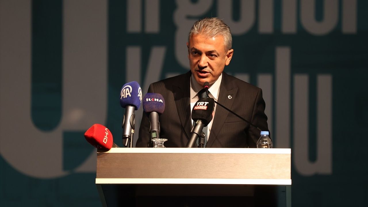 Sağlık Bakanı Memişoğlu, TÜGVA Genel Kurulu'nda gençliğin önemini vurguladı