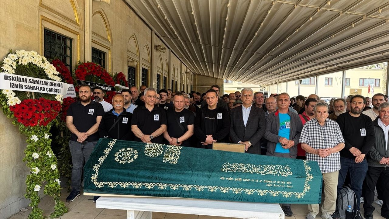 Sahaf İsmail Lütfi Seymen, İstanbul'da Son Yolculuğuna Uğurlandı