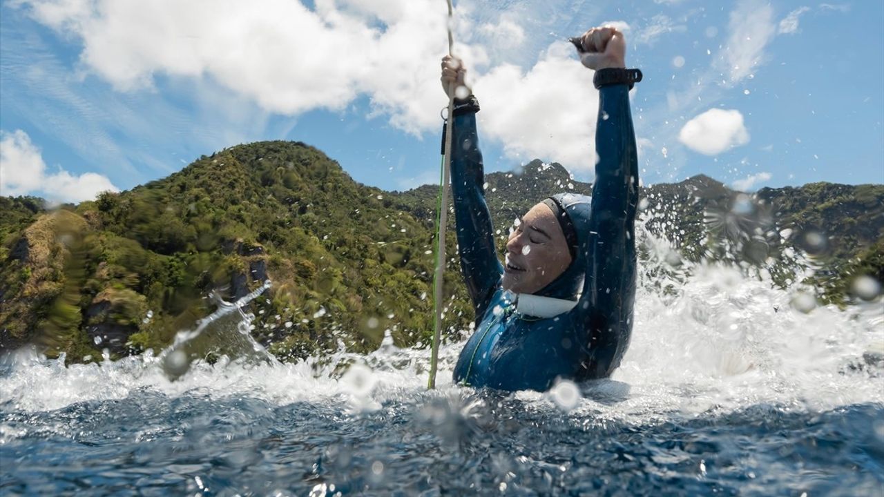 Şahika Ercümen Dominika'da 3 Altın Madalya Kazandı