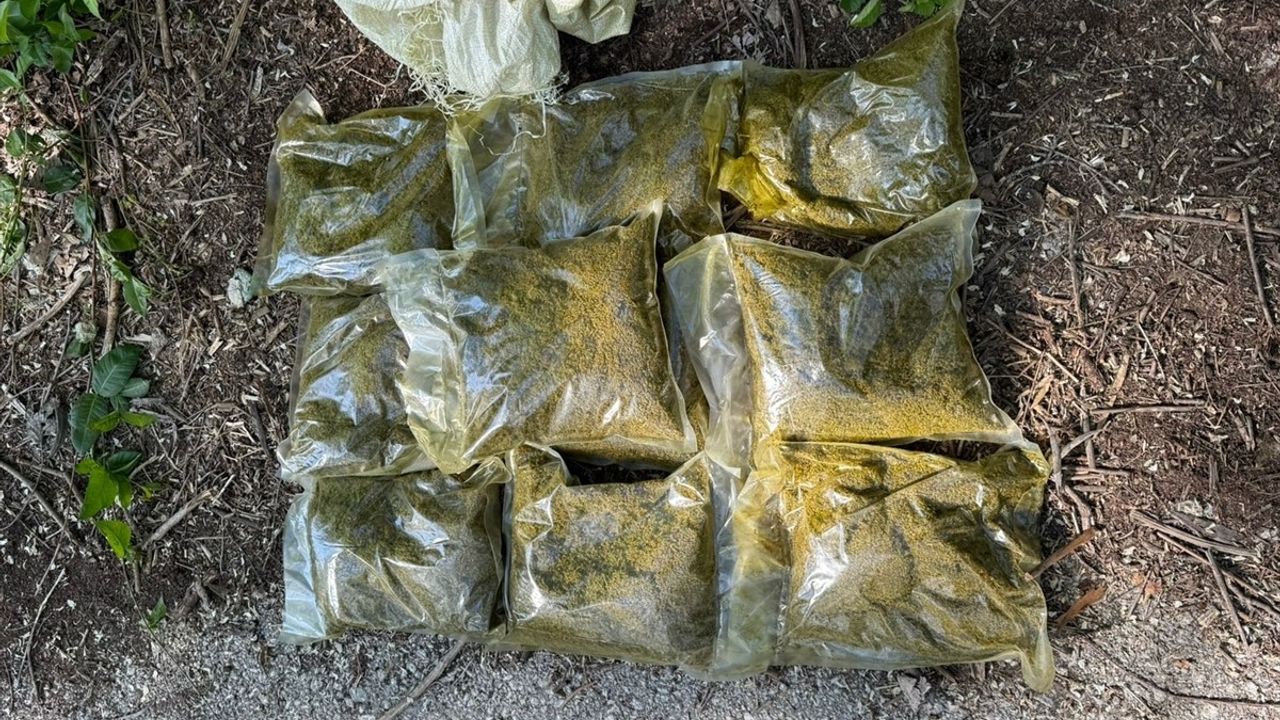 Sakarya'da 18 Kilo Sentetik Uyuşturucu Ele Geçirildi, 4 Gözaltı