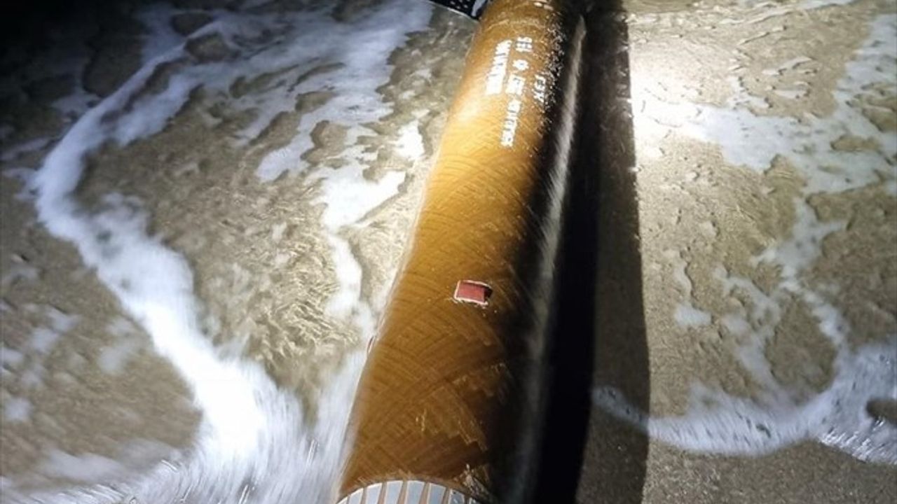 Sakarya'da Sahilde Roket Motoru Bulundu