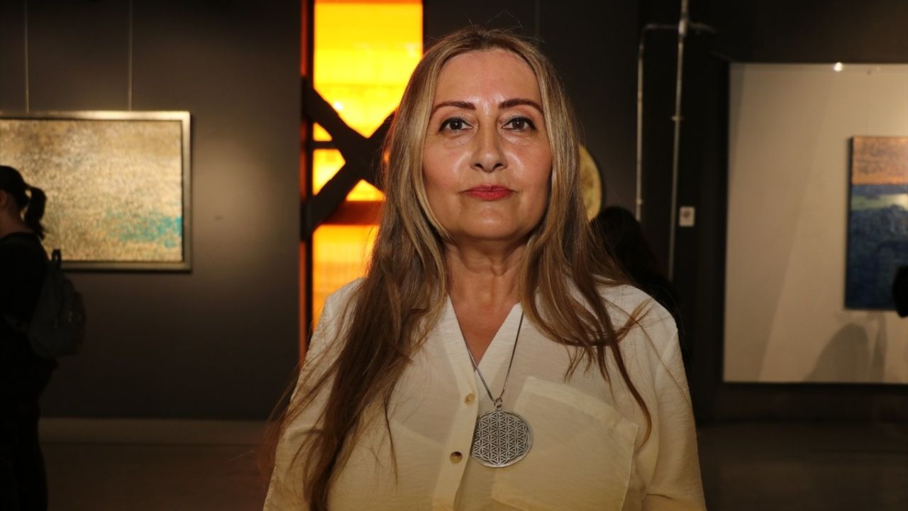 Sakarya'da 'Yatay Derinlik: Sonsuza Dek Uçmak' Sergisi Açıldı