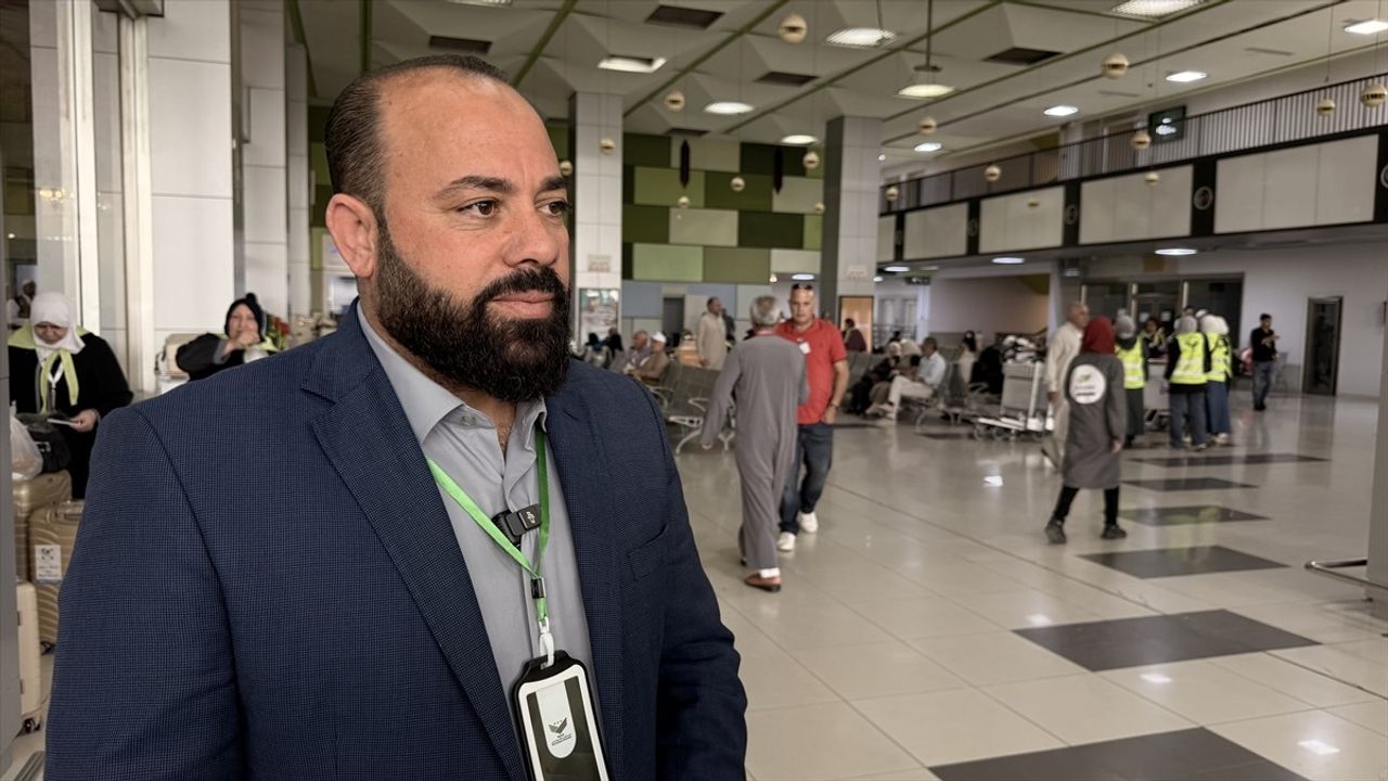 Şam'dan İlk Hac Kafilesi Kutsal Topraklara Uğurlandı