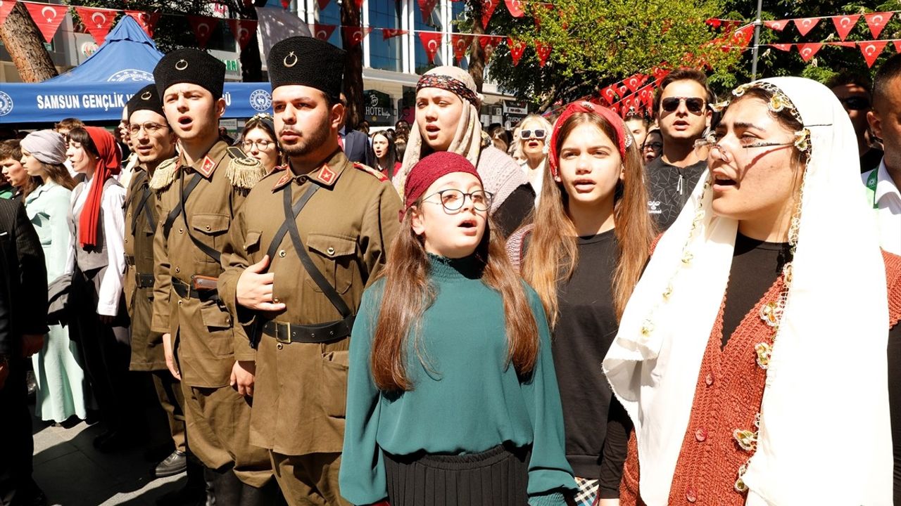 Samsun'da 19 Mayıs Etkinlikleri Onur Anıtı'na Çelenk Sunumuyla Başladı