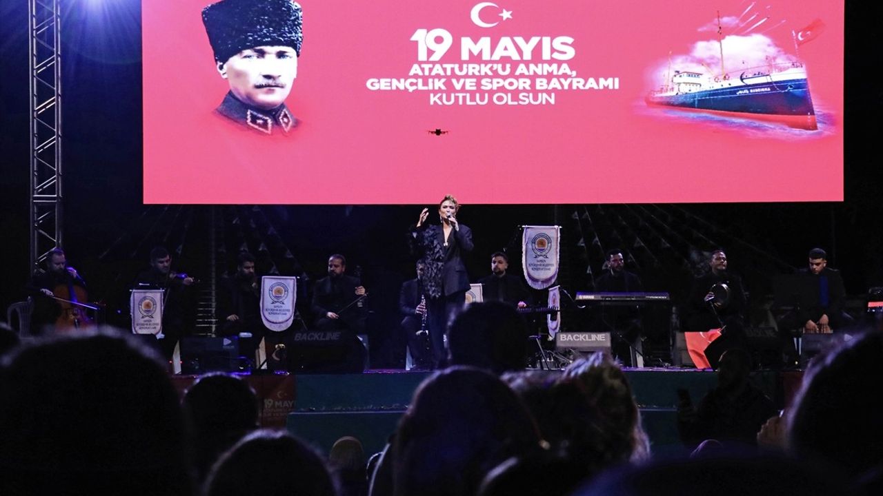 Samsun'da 19 Mayıs Gençlik Konseri Düzenlendi