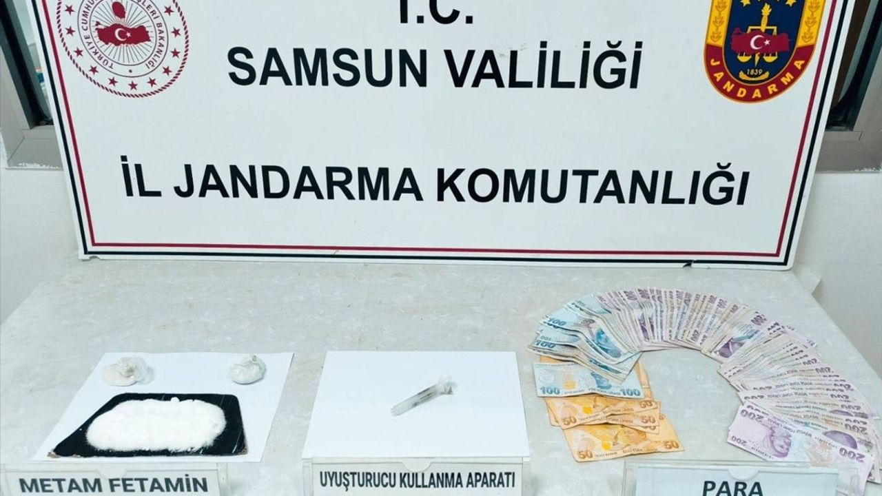 Samsun'da Modemin İçine Gizlenmiş Uyuşturucu Ele Geçirildi