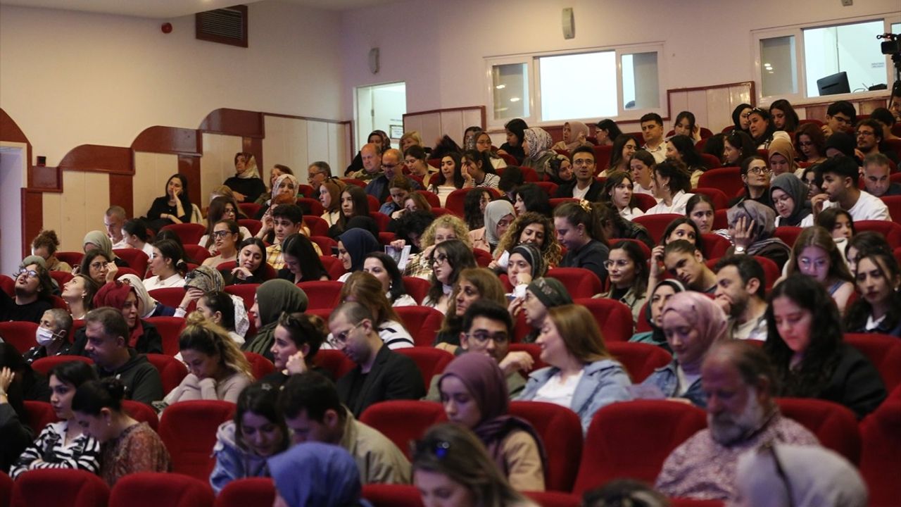 Samsun Devlet Opera ve Balesi 'Doktor Mucize' Operasını Tokat'ta Sahneledi