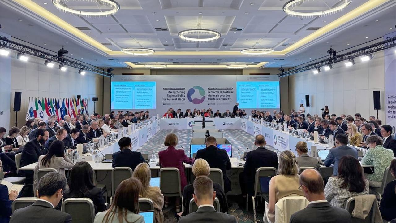 Sanayi ve Teknoloji Bakanı Kacır, OECD Bölgesel Kalkınma Toplantısı'na Katıldı