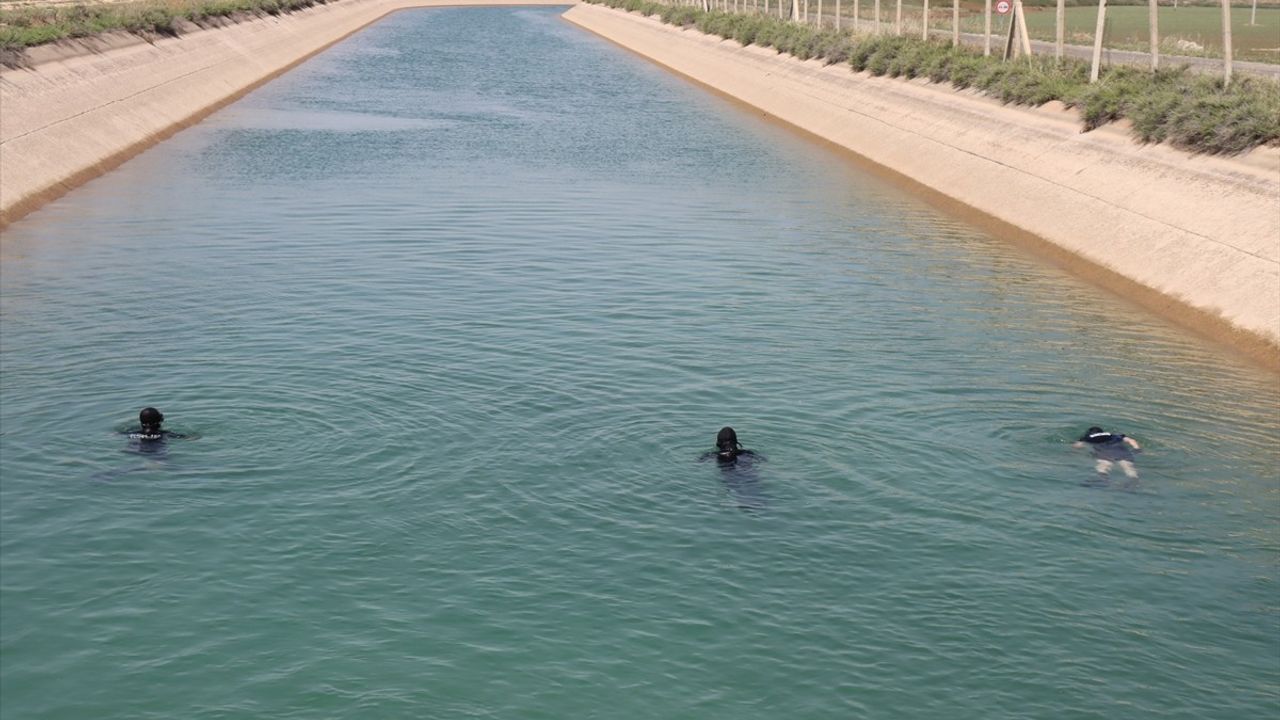 Şanlıurfa'da Sulama Kanalına Kapılan Çocuğun Arama Çalışmaları Devam Ediyor