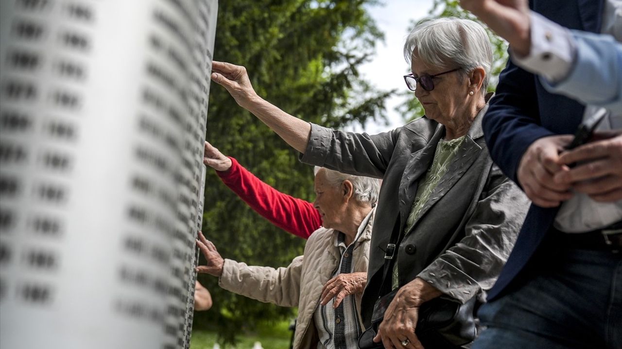 Saraybosna'da Savaşta Öldürülen 1601 Çocuk İçin Anma Töreni Düzenlendi