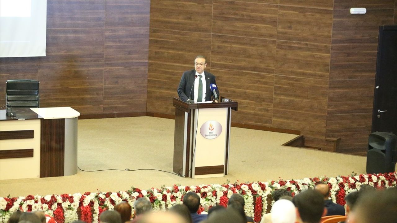 Siirt'te 'Türkiye Yüzyılı'nda AB ile İlişkilerimiz' Konferansı Düzenlendi