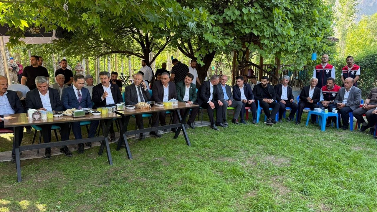 Şırnak'ta 100 Üreticiye Bağcılık Malzemesi Dağıtımı Yapıldı