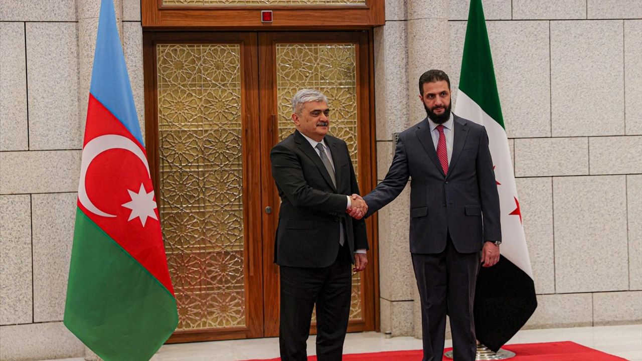 Suriye Cumhurbaşkanı Ahmed Şara, Azerbaycan Heyetini Kabul Etti