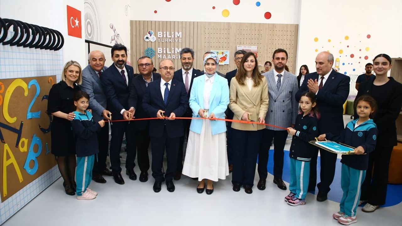 T3 Vakfı, Azerbaycan'da İki Yeni Bilim Merkezi Kurdu