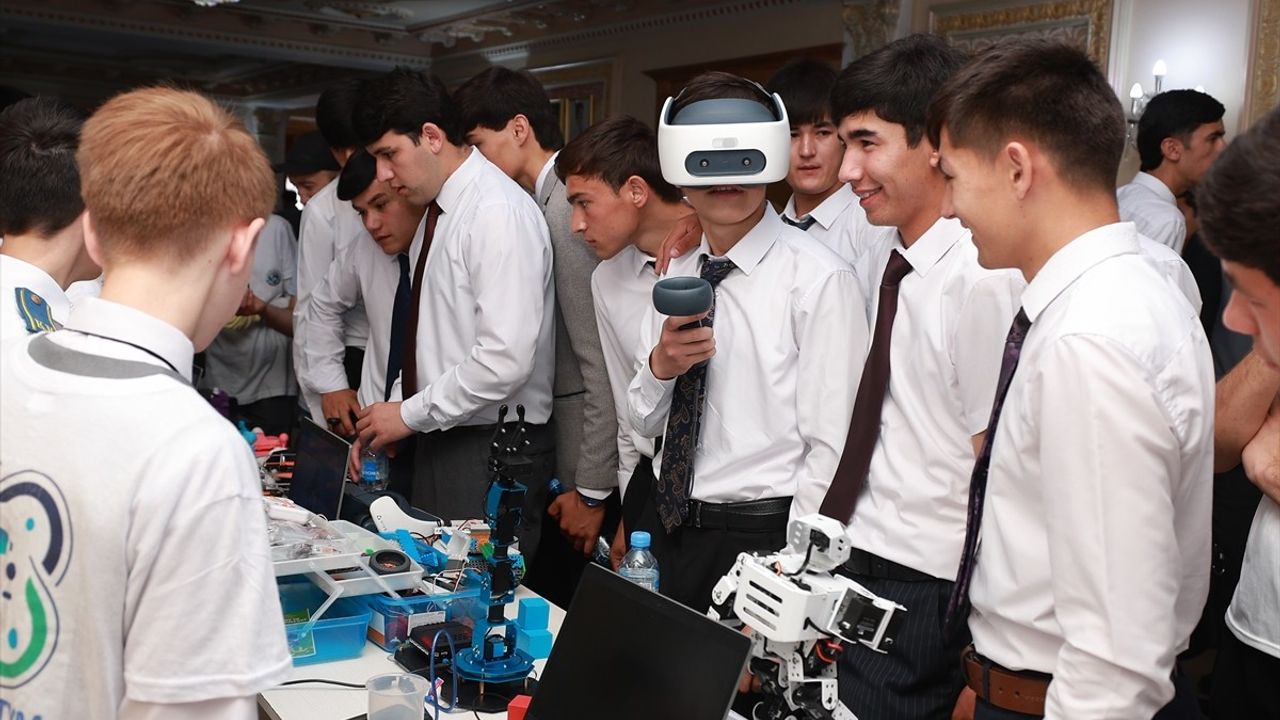 Tacikistan'da 'Bokhtar IT-Forum 2025' Etkinliği TİKA Desteğiyle Gerçekleştirildi