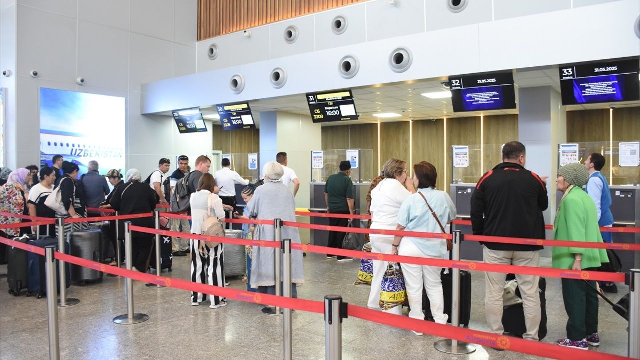 Taşkent ile Trabzon arasında uçak seferleri başladı