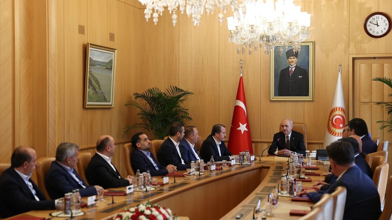 TBMM Başkanı Kurtulmuş, Ailenin Korunmasına Yönelik Anayasa Değişikliği Talebini Değerlendirdi