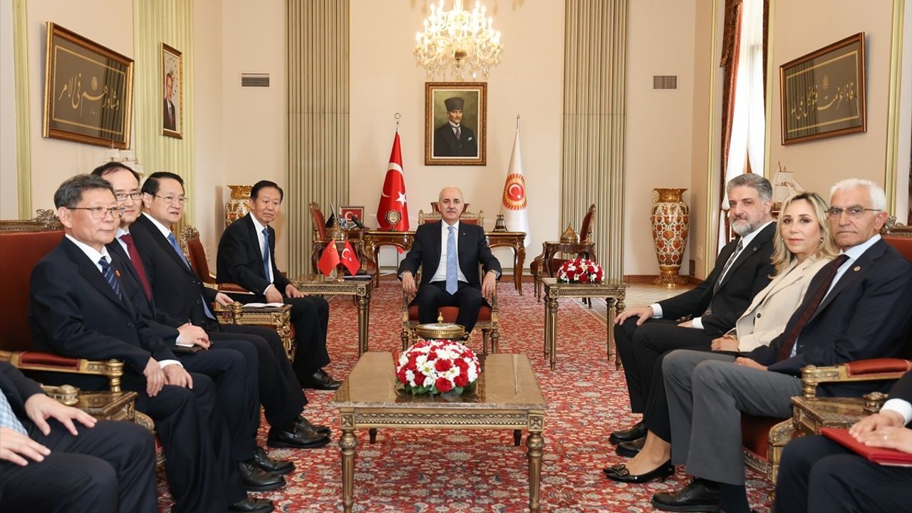TBMM Başkanı Numan Kurtulmuş, Çin Ulusal Halk Kongresi Başkan Yardımcısı Şiao Cie'yi Kabul Etti