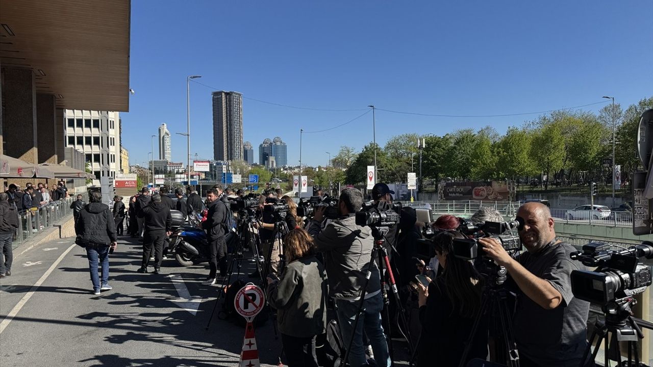 TBMM Başkanvekili Sırrı Süreyya Önder Hayatını Kaybetti