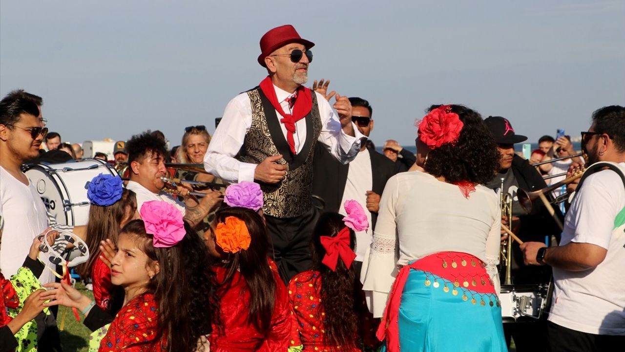 Tekirdağ'da 2. Süleymanpaşa Kakava Hıdrellez Şenliği Yapıldı