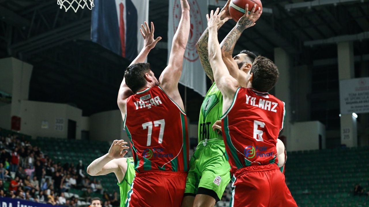 TOFAŞ, Karşıyaka'yı 90-76 Yenerek Galibiyetini Aldı