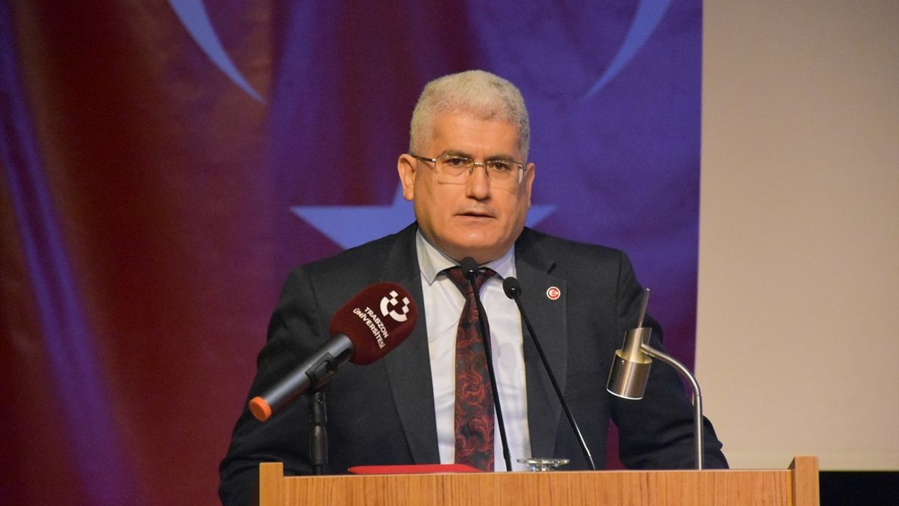 Trabzon'da 1. Uluslararası Karadeniz Eğitim Bilimleri Kongresi Başladı