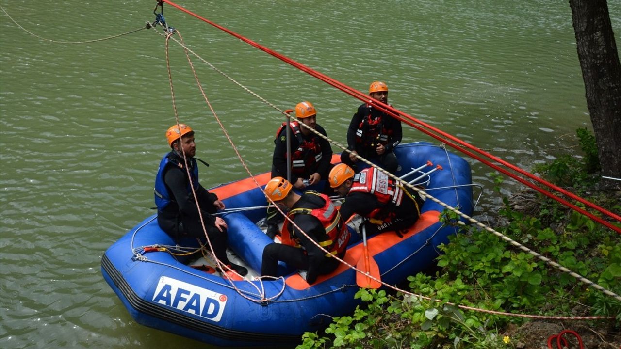 Trabzon'da 6 Günlük Aramalardan Sonra 9 Yaşındaki Çocuğun Cansız Bedeni Bulundu